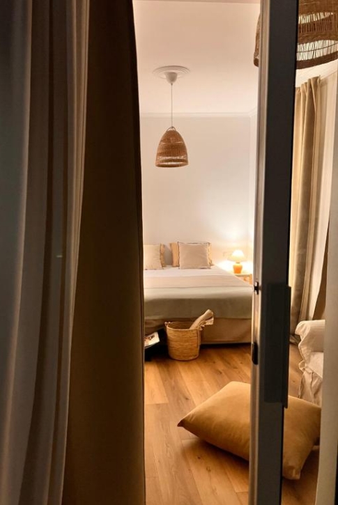 bedroom_from_outside