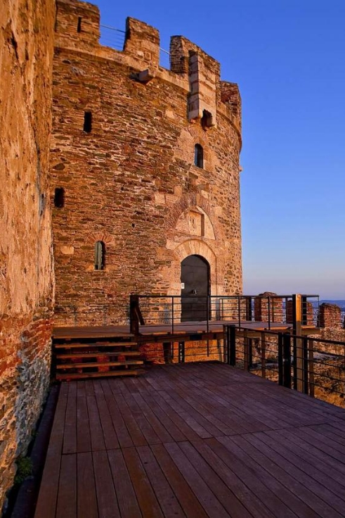 Upper Town – Eptapyrgio Castle